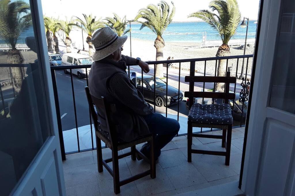 Piso En Primera Linea Con Wifi Y Vistas Al Mar Lo Pagán Exterior foto