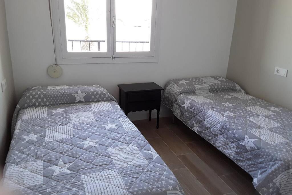 Piso En Primera Linea Con Wifi Y Vistas Al Mar Lo Pagán Exterior foto